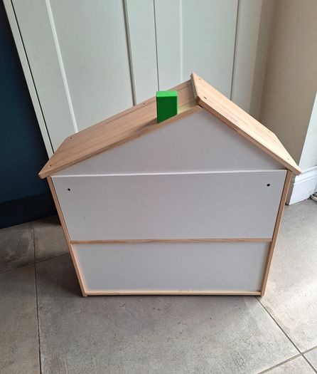 Kids shelving