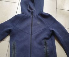 Nike Tech hoodie top kids Med