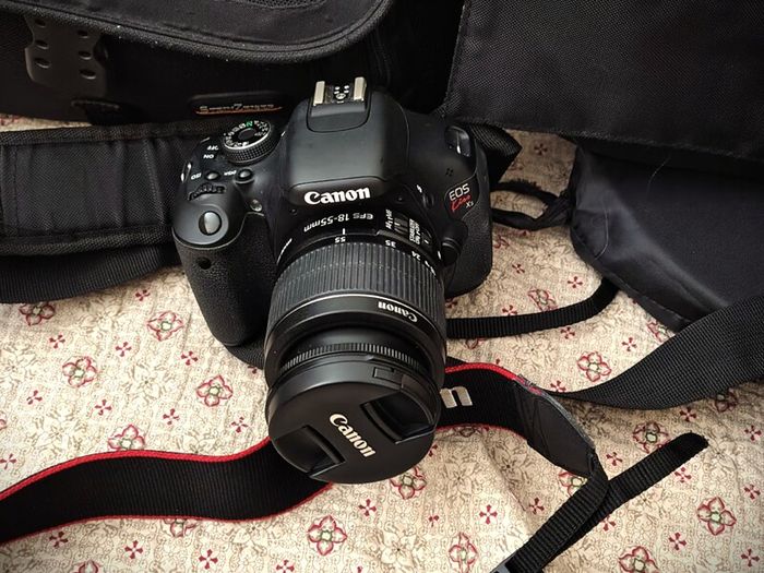 Canon Eso D600 Dslr Camera with 3 lenses and lots of extras