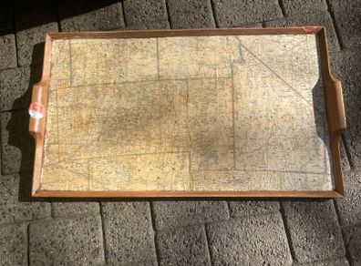 Vintage wooden tray with USA map