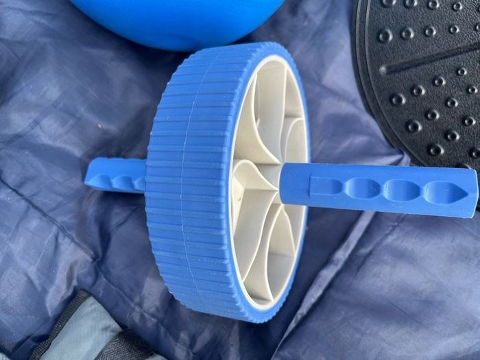 Fitness training equipment