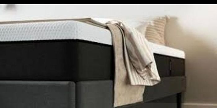 Brand New Full Foam Genuin Emma. Mattresses. Hybrid Pocket Sprung Mattresses Available too. 3ft, 4FT, 4FT6, 5FT AND 6FT SIZES AVAILABLE