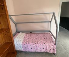 Kids bed + mattress + bedding ! FREE DELIVERY !