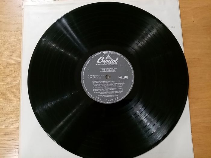 THE KING AND I soundtrack. 1956 UK pressing. Rodgers and Hammerstein. Capitol Records. Vinyl LP Record Album. film. movie. stage. musical.