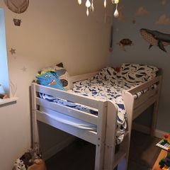 Mid sleeper bed