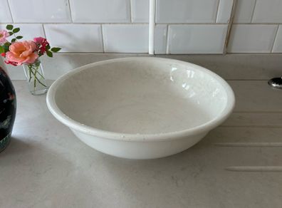 Old wash basin