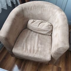 Tub style armchair