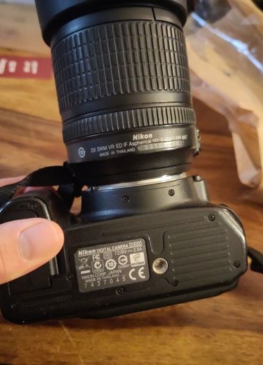 Nikon D3000