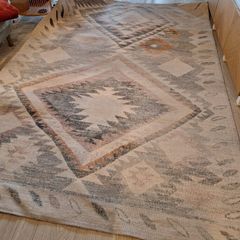 Carpet 190 x 280