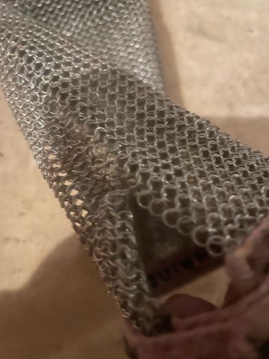 Steel mesh butchers glove