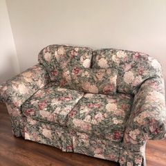 3 seater & 2 seater couch