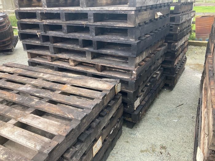 XL Pallets 6ft x 4ft 4"