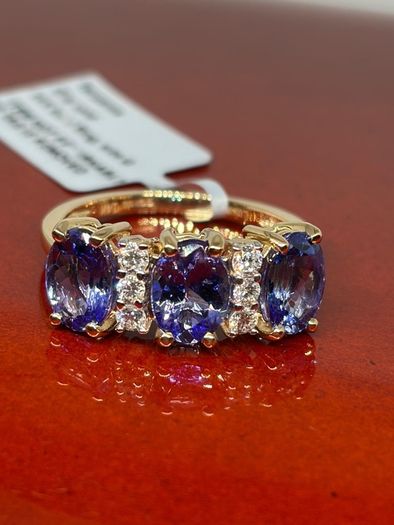 Gold 14K (585) Yellow Gold AAA Tanzanite & Lab Grown Diamond