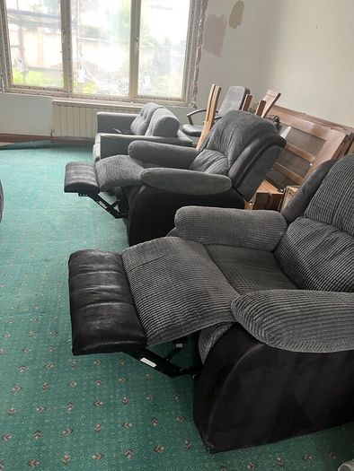 3 piece suite: sofa & 2 recliners