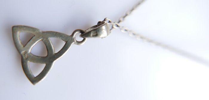Sterling Silver 925 Trinity Knot Celtic Pendant - Livior Necklace 18" - 2,11g