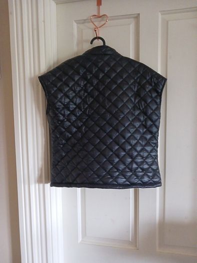 black short sleeve puffer