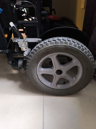 Electric Wheel Chair 24V