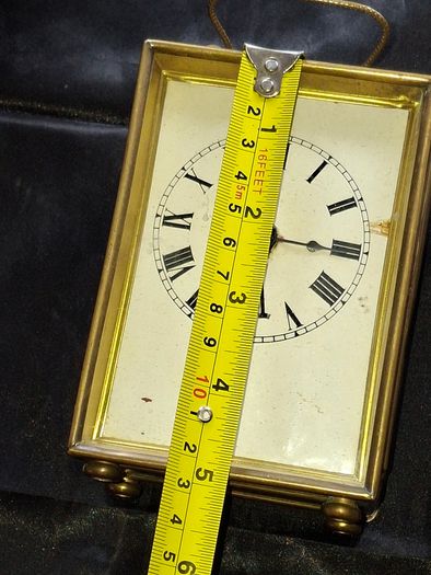 Antique French Carriage Clock Tischuhr Era Likely dating from 1880 to 1900 Material Brass Casing with a white dial and black numerals,