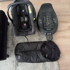 Joie iSnug car seat and isofix base