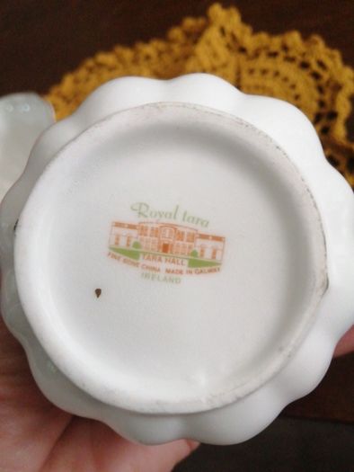 TARA porcelain set