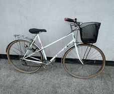 Both bikes 28" inch perfect condition both