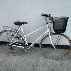 Both bikes 28" inch perfect condition both