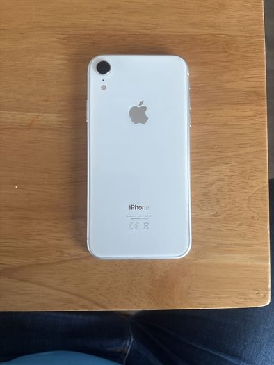 iPhone XR 64gb white