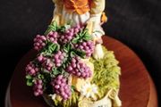 Vintage 1991 Leonardo Collection Gathering Grapes Figurinen