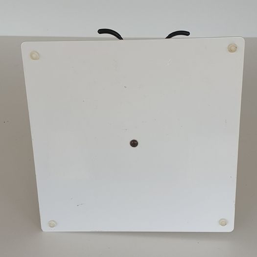Gordon's Gin metal glass display stand holds 4 glasses