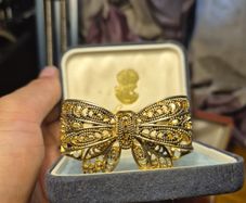 Vintage Golden Bow Bracelet