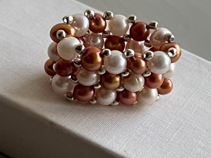 5 Piece Pearl Stretchy Rings