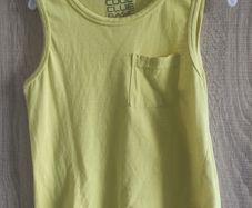 Yellow top boy 110 cm Barely worn