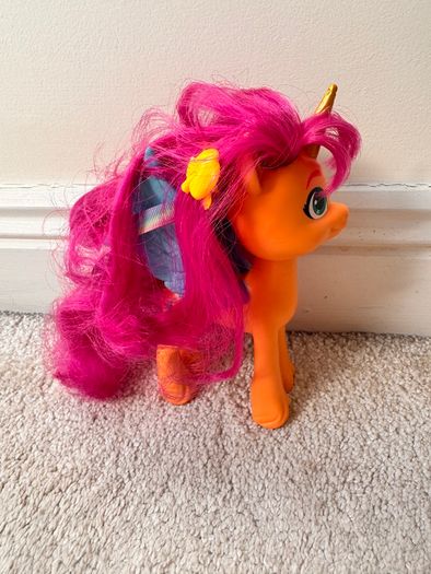 My Little Pony Make Your Mark Toy Ribbon Hairstyles Sunny Starscout approx.  16 cm. Used Please see photos