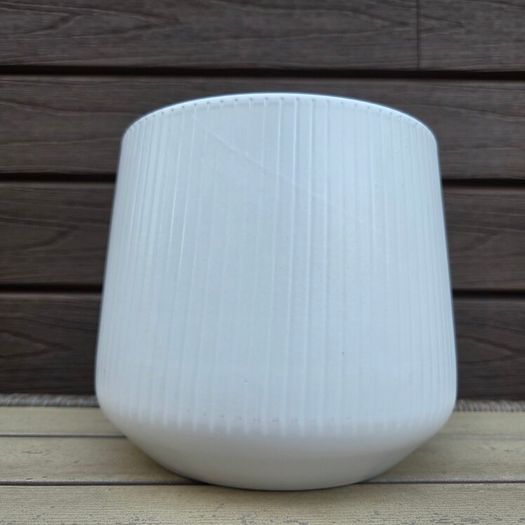 Brand new White Ribbed Ceramic Plant pot Dia 16cm H16cm
