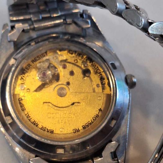 Vintage Citizen Eagle 7 Automatic Datejust 38mm. Rare Sapphire/Exhibition Variant