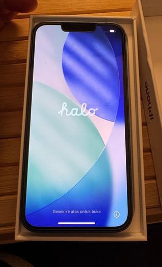 iPhone 13 256GB excellent condition