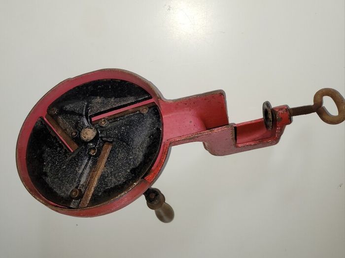 Vintage vegetable cutter