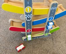 HAPE fast track racing cars