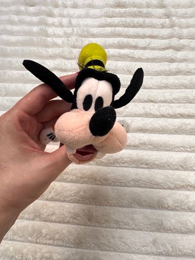 Disney Parks Store Goofy Plush Approx. 15 cm. opened mouth Used Please see photos