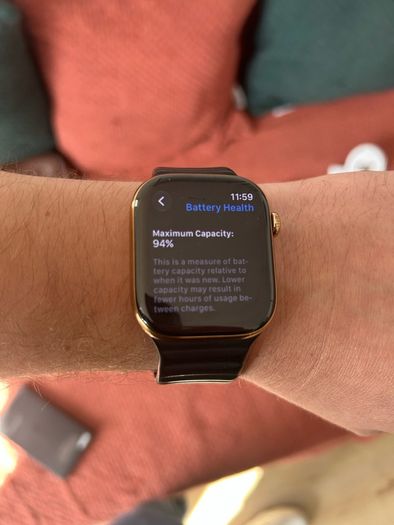Apple Watch Gold Series 10 GPS + Cellular