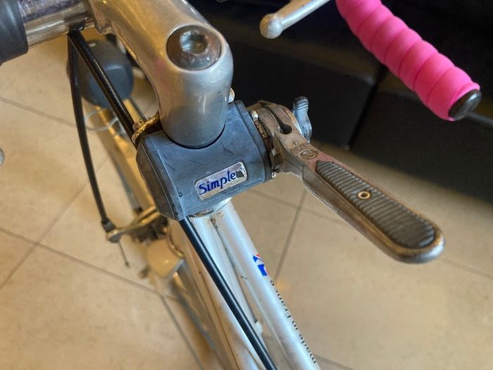vintage 1980s Peugeot road bike