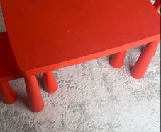 ikea childrens table and chairs