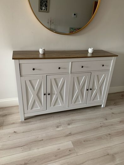 Side board