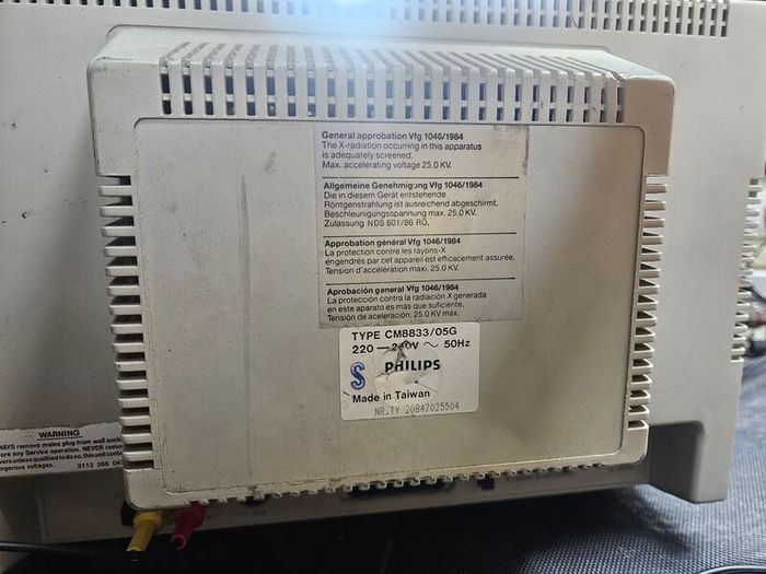 Phillips CM8833 Rgb CRT monitor