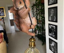 Squirrel pendant light