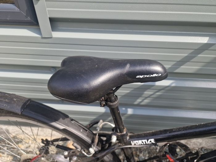 Apollo 24" bike