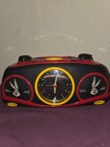 Looney Tunes Bugs Bunny Clock