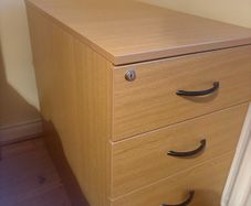 Filing cabinet/under office unit