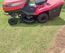 castlegarden 13hp briggs and stratton engine ride on