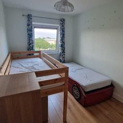 Single beds and mattresses